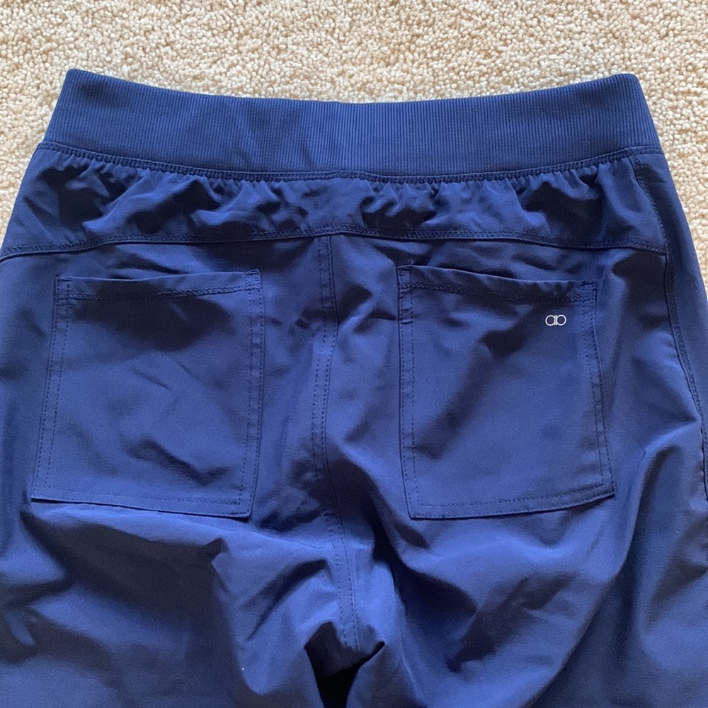 Navy blue Allura by Cherokee Uniforms scrub set - top size M, bottoms size S - Picture 13 of 14